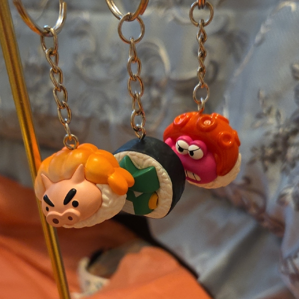 POPMART Charming Character Keychain Set - Multicolor - Picture 2 of 6